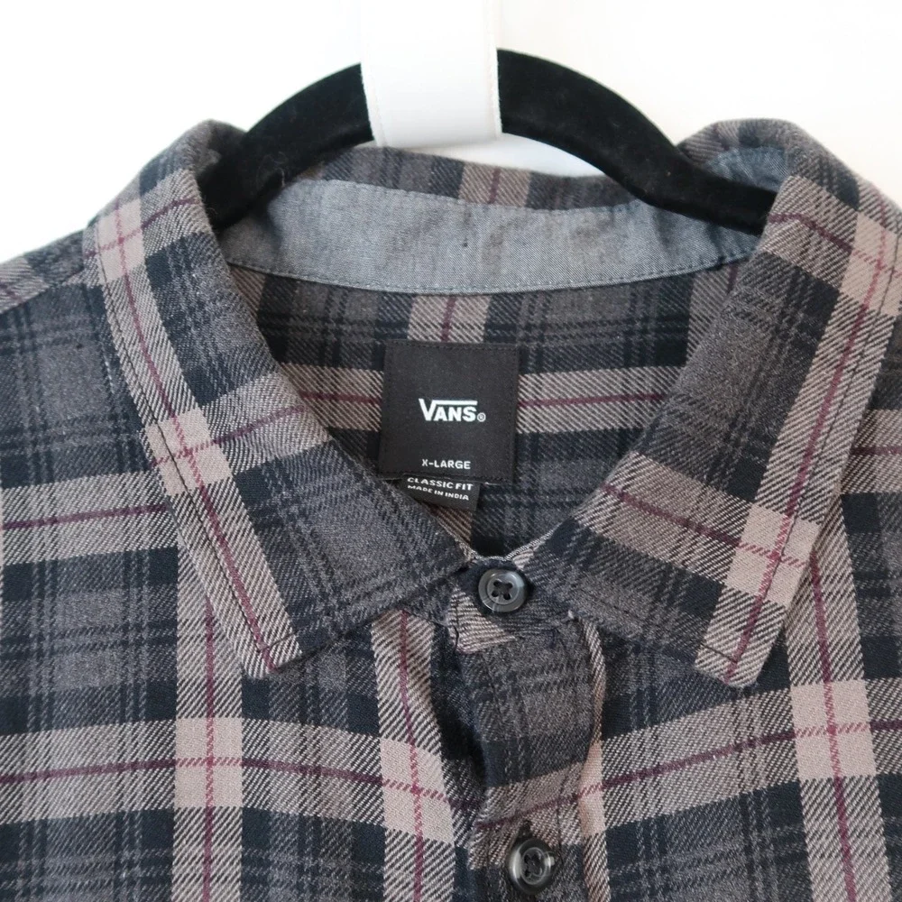 Vans Mens Flannel Shirt‎ XL Classic Fit Plaid Button Up Long Sleeve